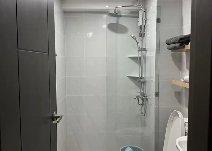 Modern 1br At Baseline Prestige